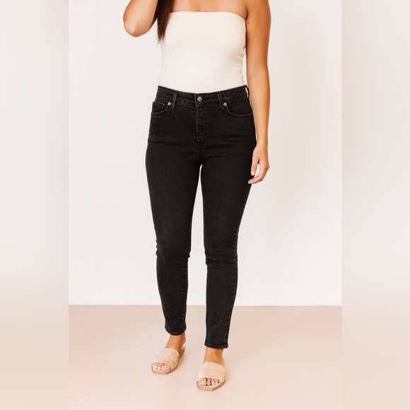 Levi's Denim - Levi’s Women’s High Rise Skinny Jeans Size‎ 33 Black Stretch Denim
